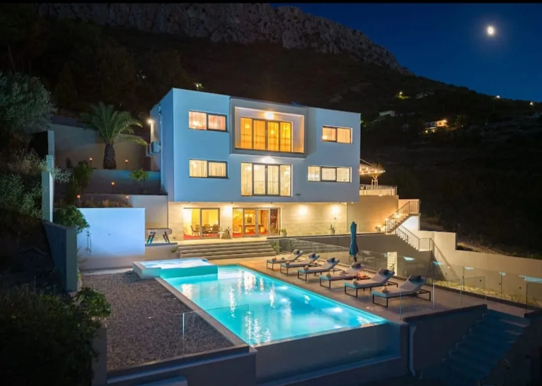 Ultra Luxury Estate Above Split Featuring A Private Full Size Tennis Court