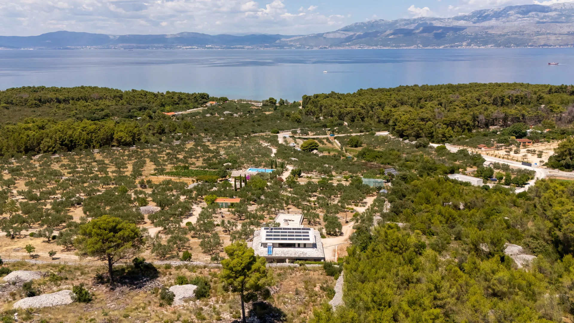 Unique Self-sustainable Agricultural Estate in Supetar, Island Brač, Supetar, Croatia, photo 2