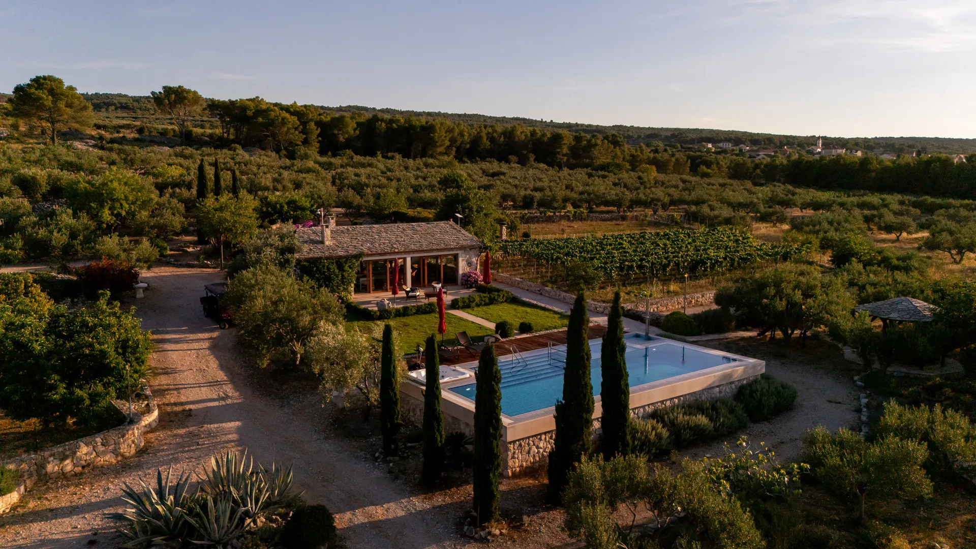 Unique Self-sustainable Agricultural Estate in Supetar, Island Brač, Supetar, Croatia, photo 5