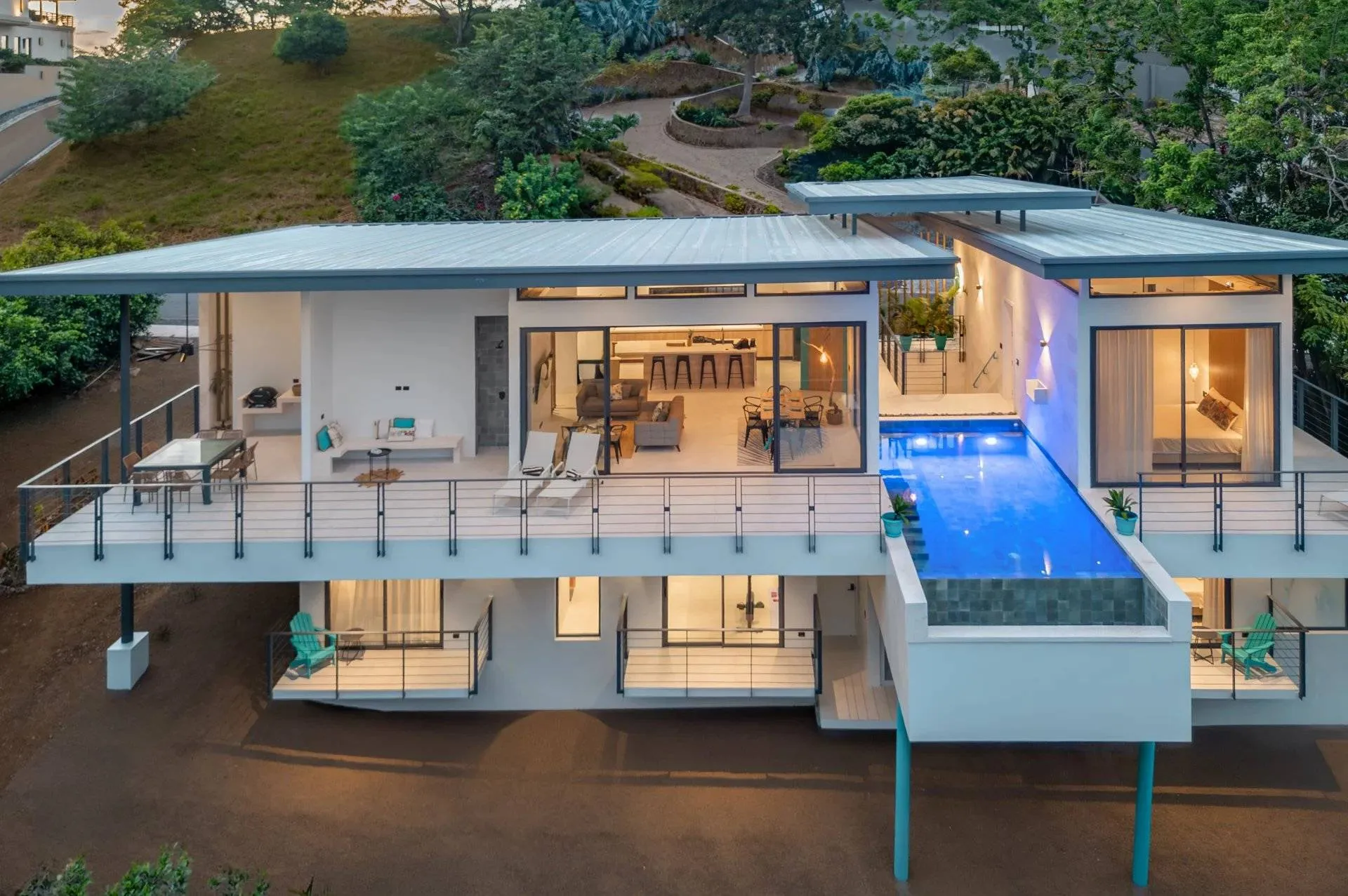 Contemporary Luxury Surrounded by Nature in Senderos, Tamarindo