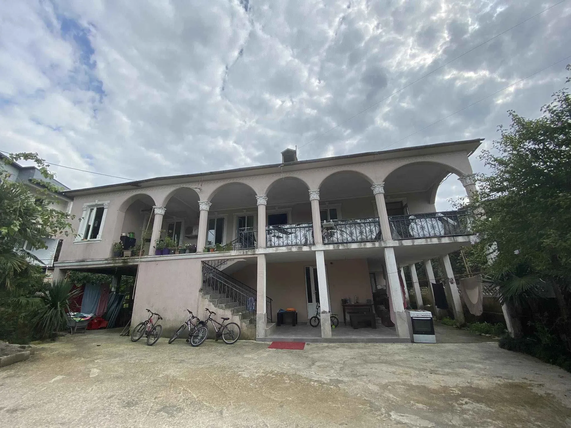 10 Bedroom House in Batumi