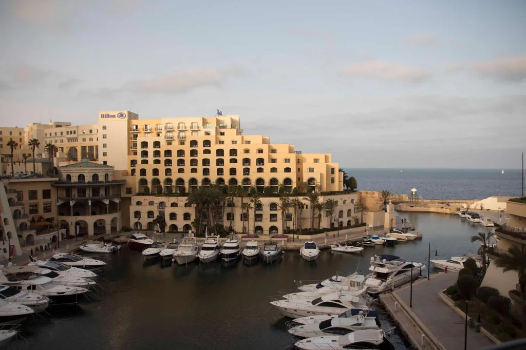 Apartamento em Portomaso