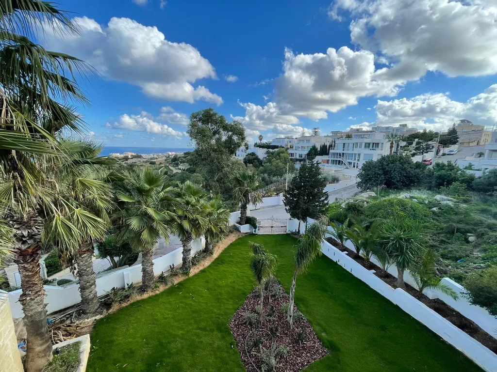 Villa em Madliena