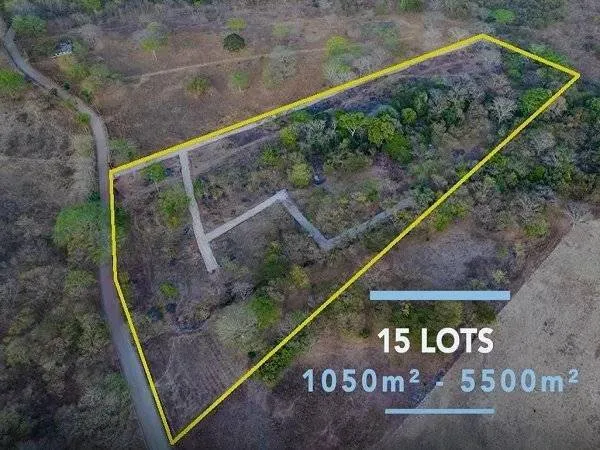 15 parcelles de terrain prêtes à construire près de Playa Grande