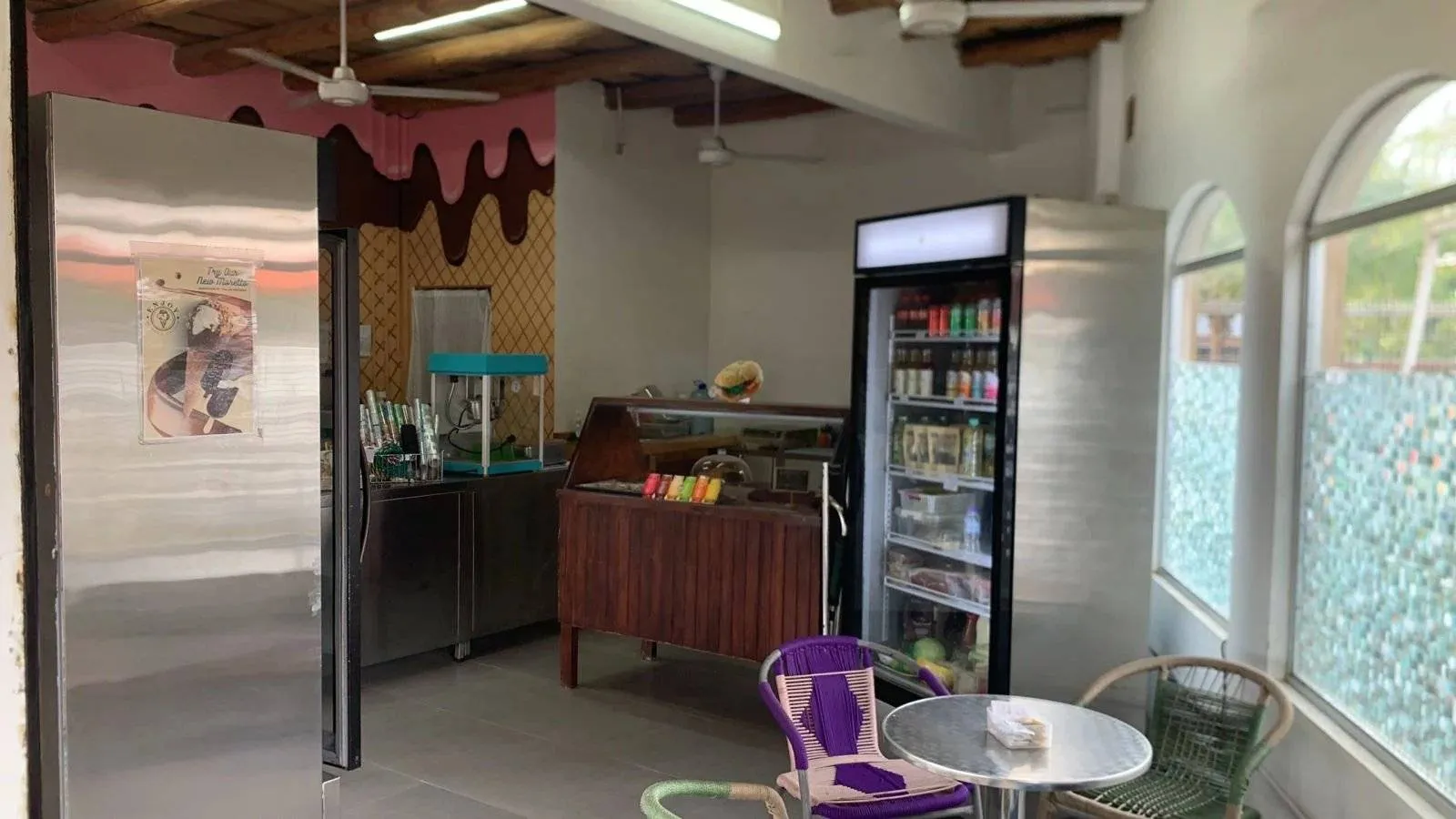 Goodwill of a well-known ice cream maker - Tamarindo's shopping area