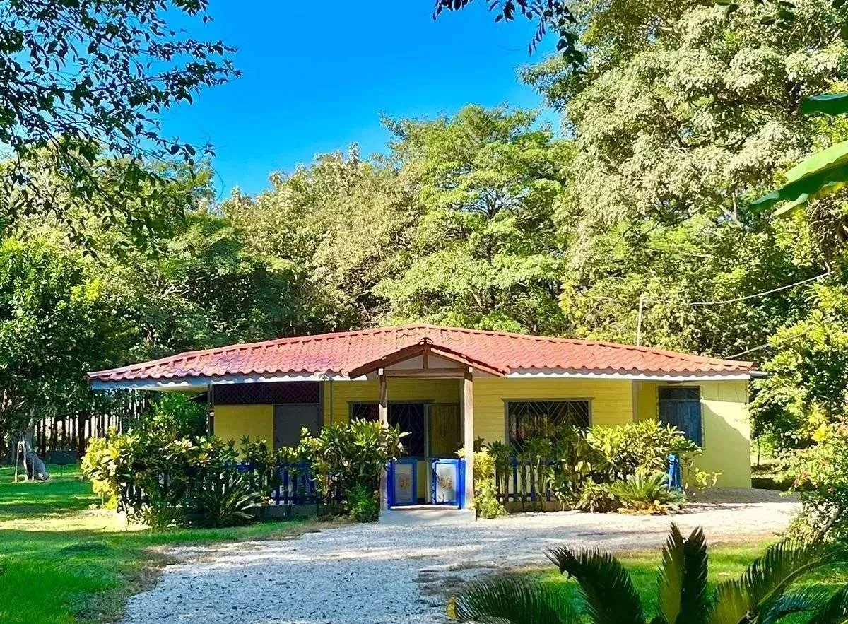For sale House with 4 bedrooms and 4 bathrooms with pool