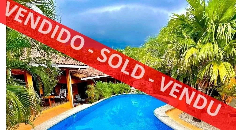 SOLD - For sale beautiful set of 7 apartments with swimming pool, 2min from the seaside resort of Tamarindo
