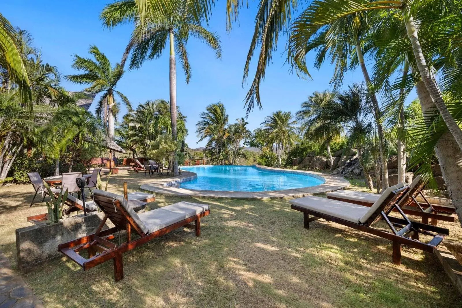 Superb ecolodge nestled in a beautiful tropical garden