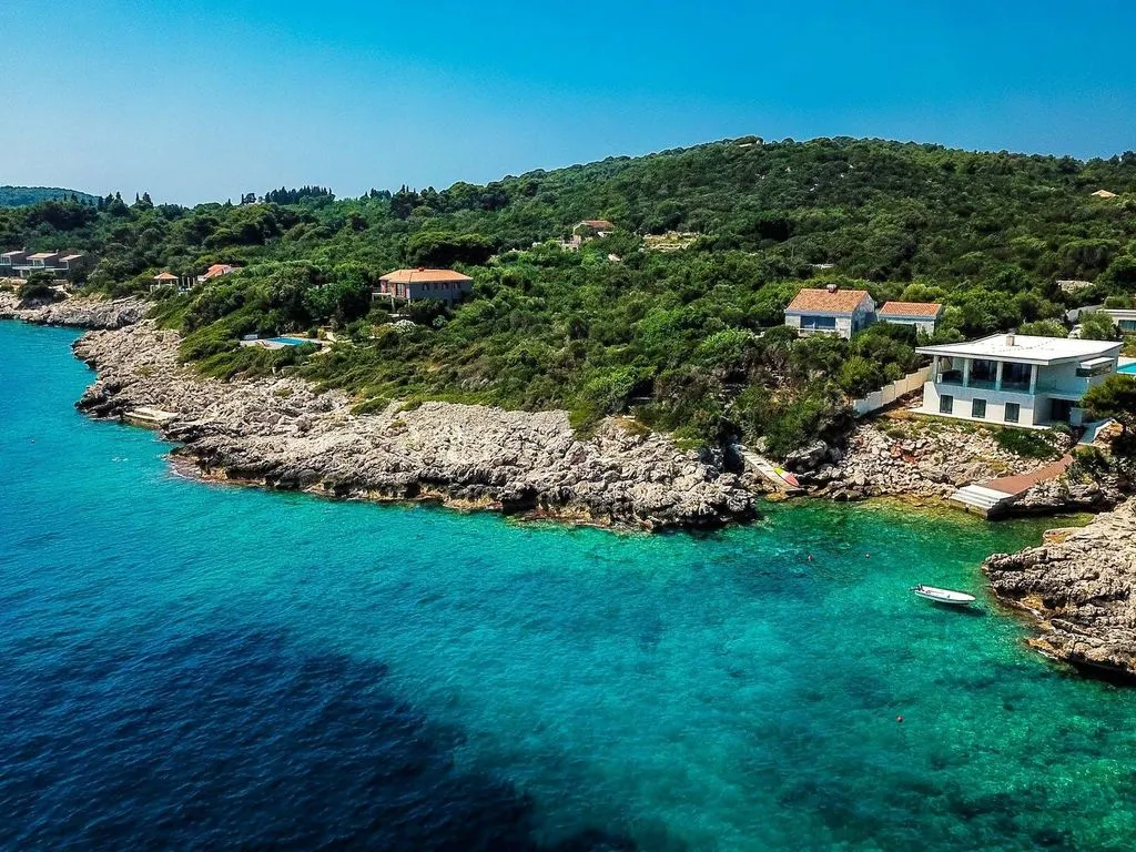 Unique Modern Seafront Villa With A Private Beach Entrance - Kolocep Island