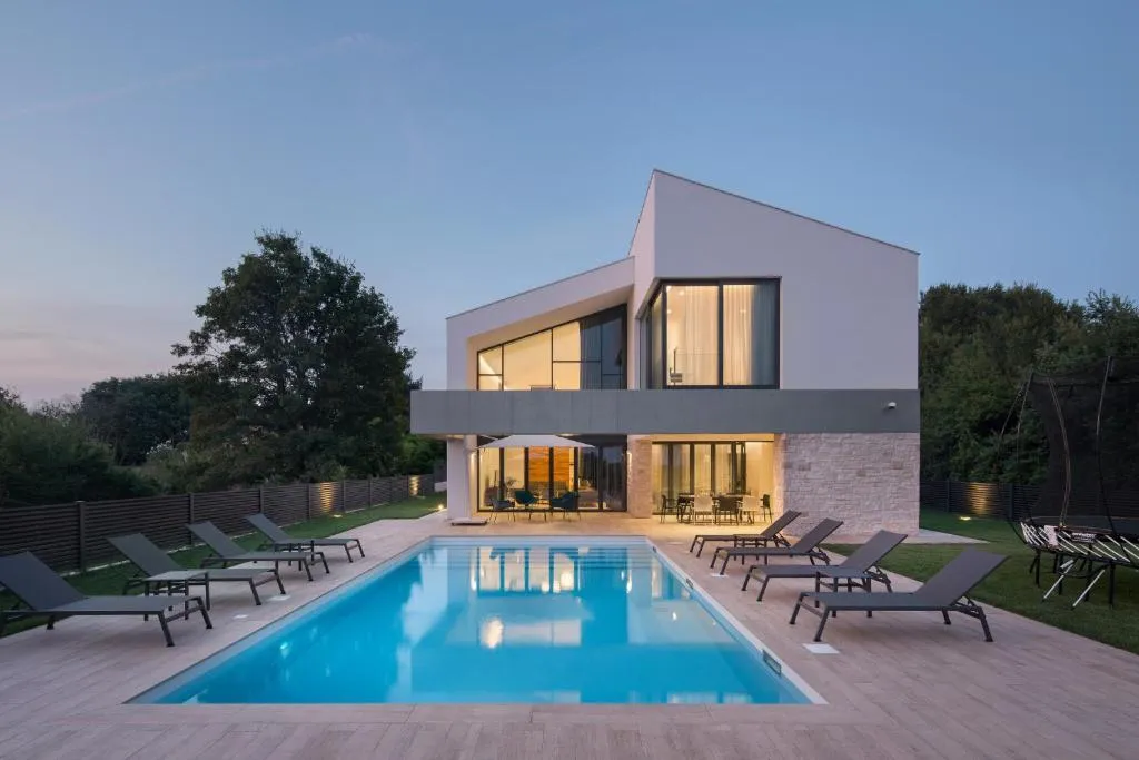 Contemporary Luxury Modern Villa – Liznjan, Istria