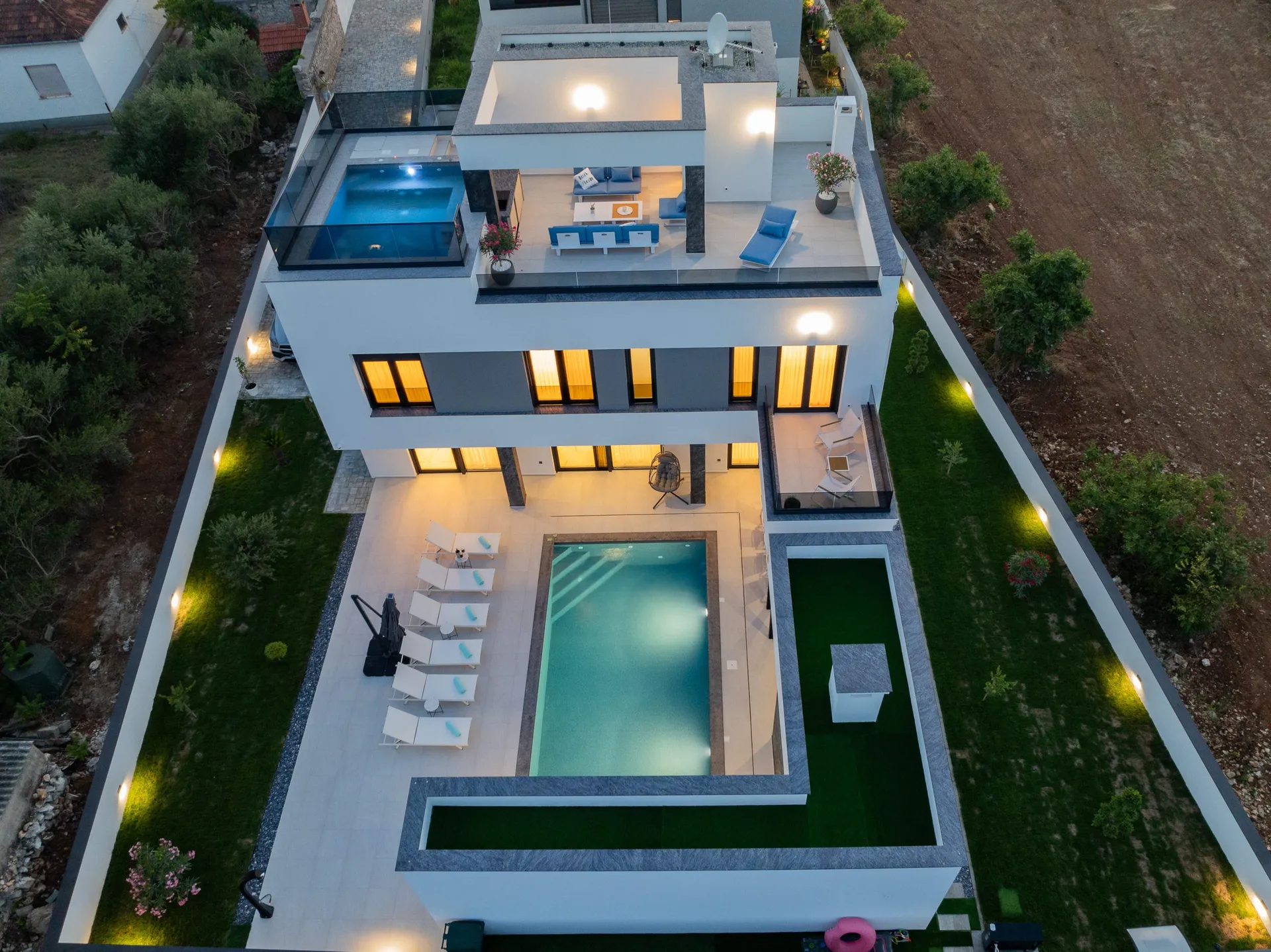 Contemporary Luxury Home with Private Pool