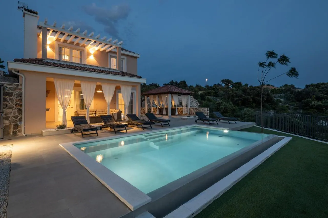 Stunning Home Razanj