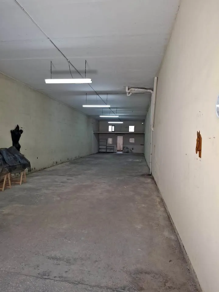 Qormi Garage / Store (Industrial)