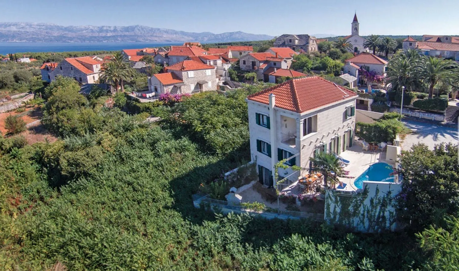 Stone house in Supetar, Brac