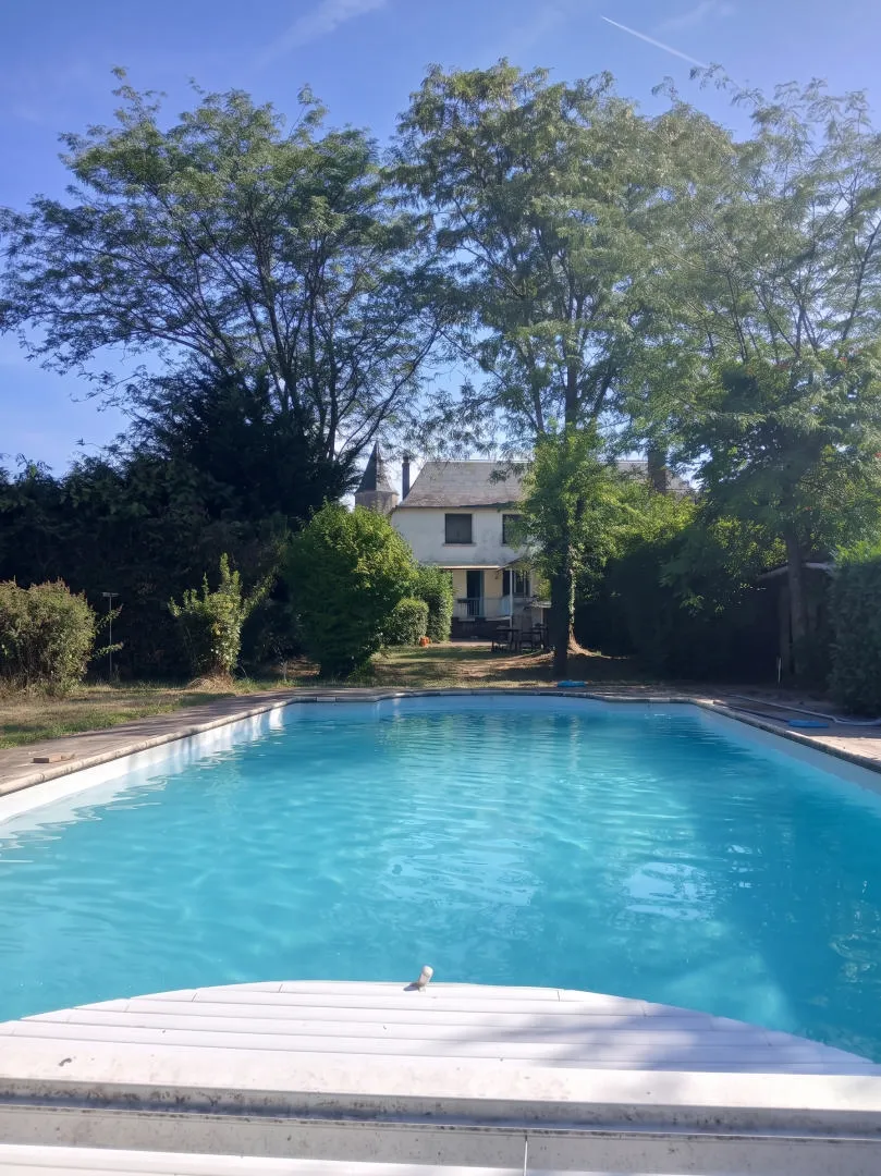 5 bed village house with swimming pool for sale Dordogne