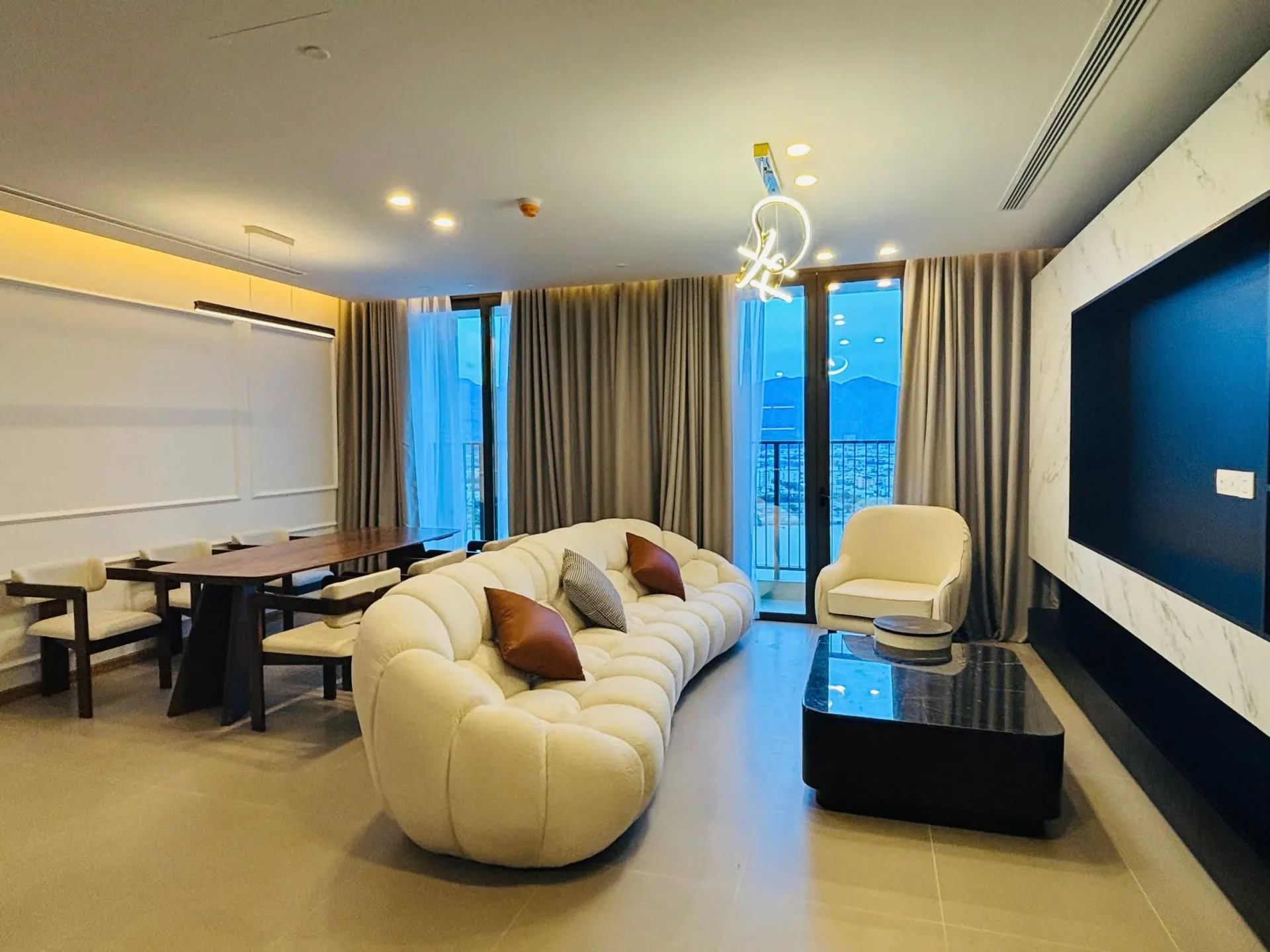 Sam Tower Da Nang, Vietnam'da Satılık 2 Yatak Odalı Nehir Kıyısında Daire