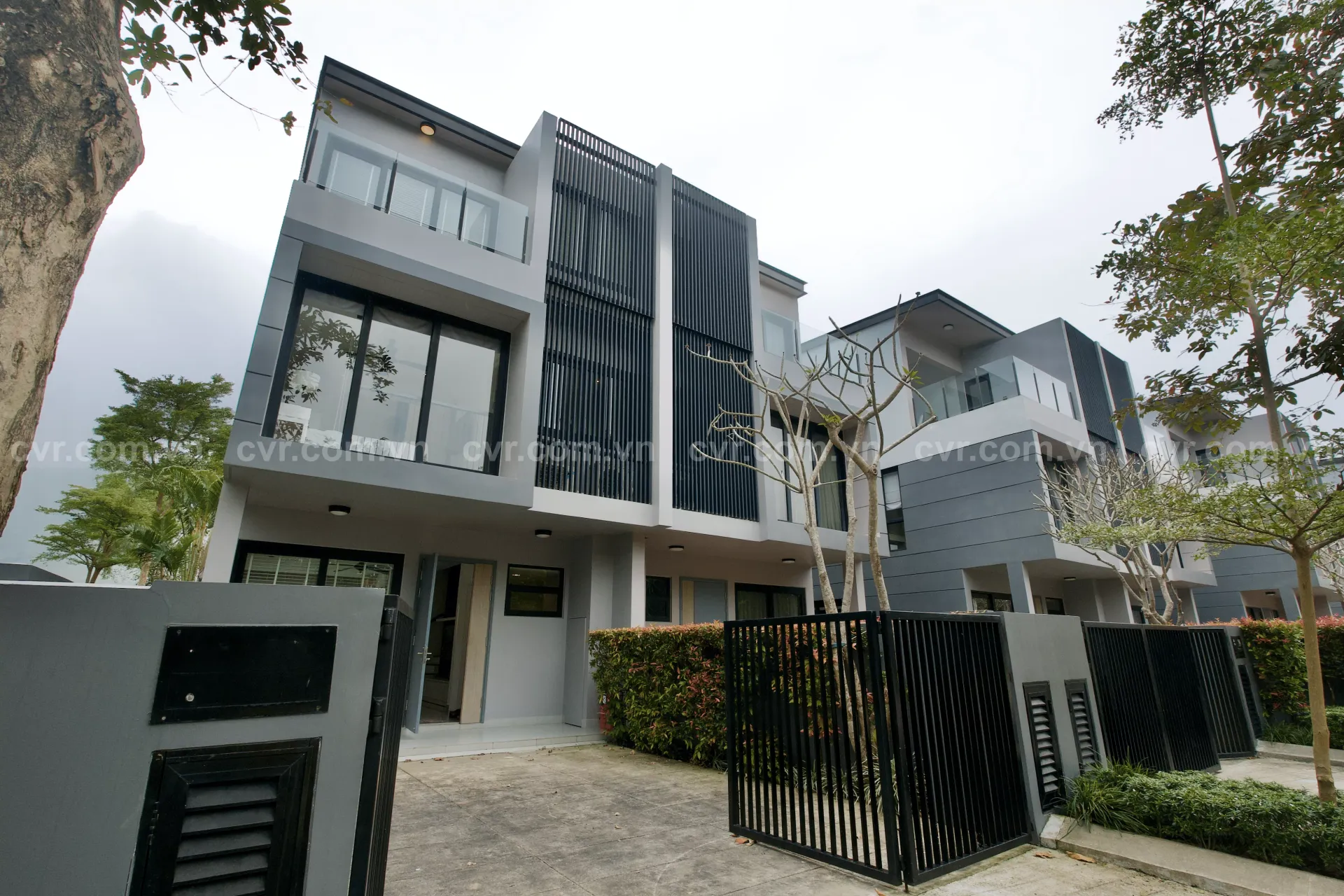 Laguna Park Beachside Golf Villa For Sale In Laguna Lang Co Resort