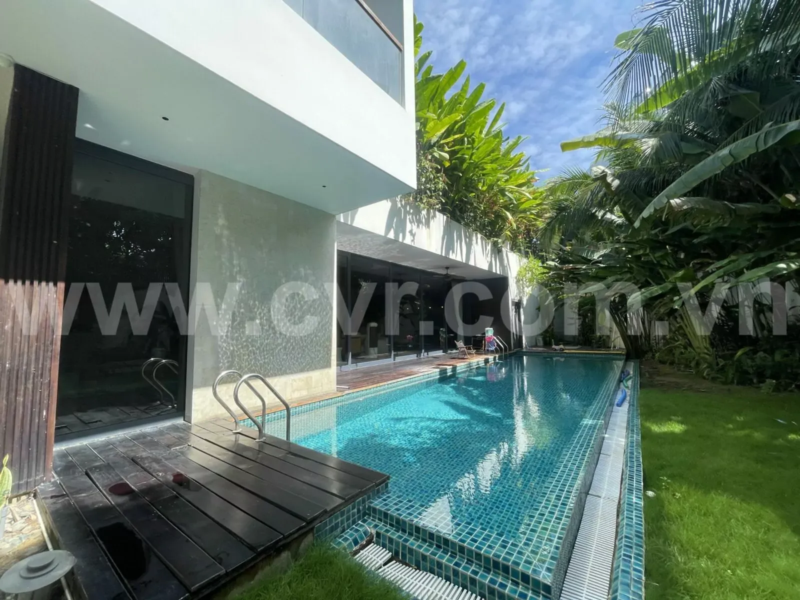 Luxurious 4 Bedroom Villa With Swimming Pool In Nam Viet A Da Nang