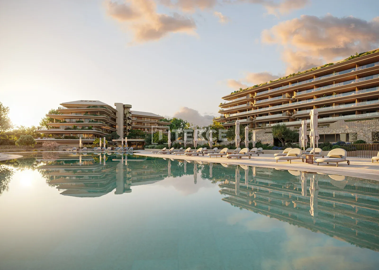 Properties with Extensive Terraces in Fuengirola