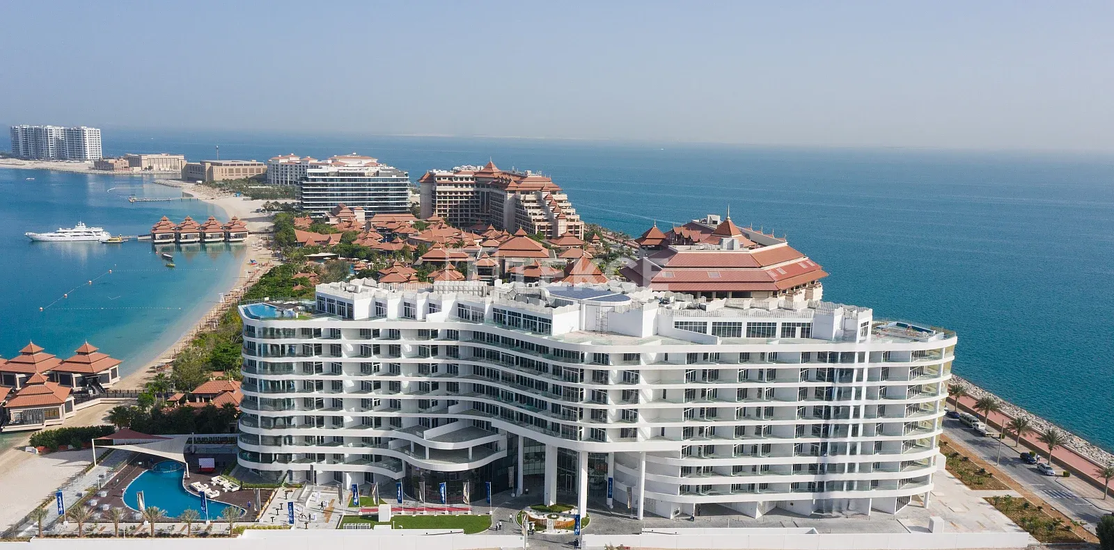 Luxury Studio Apartment with Beach Access in Palm Jumeirah