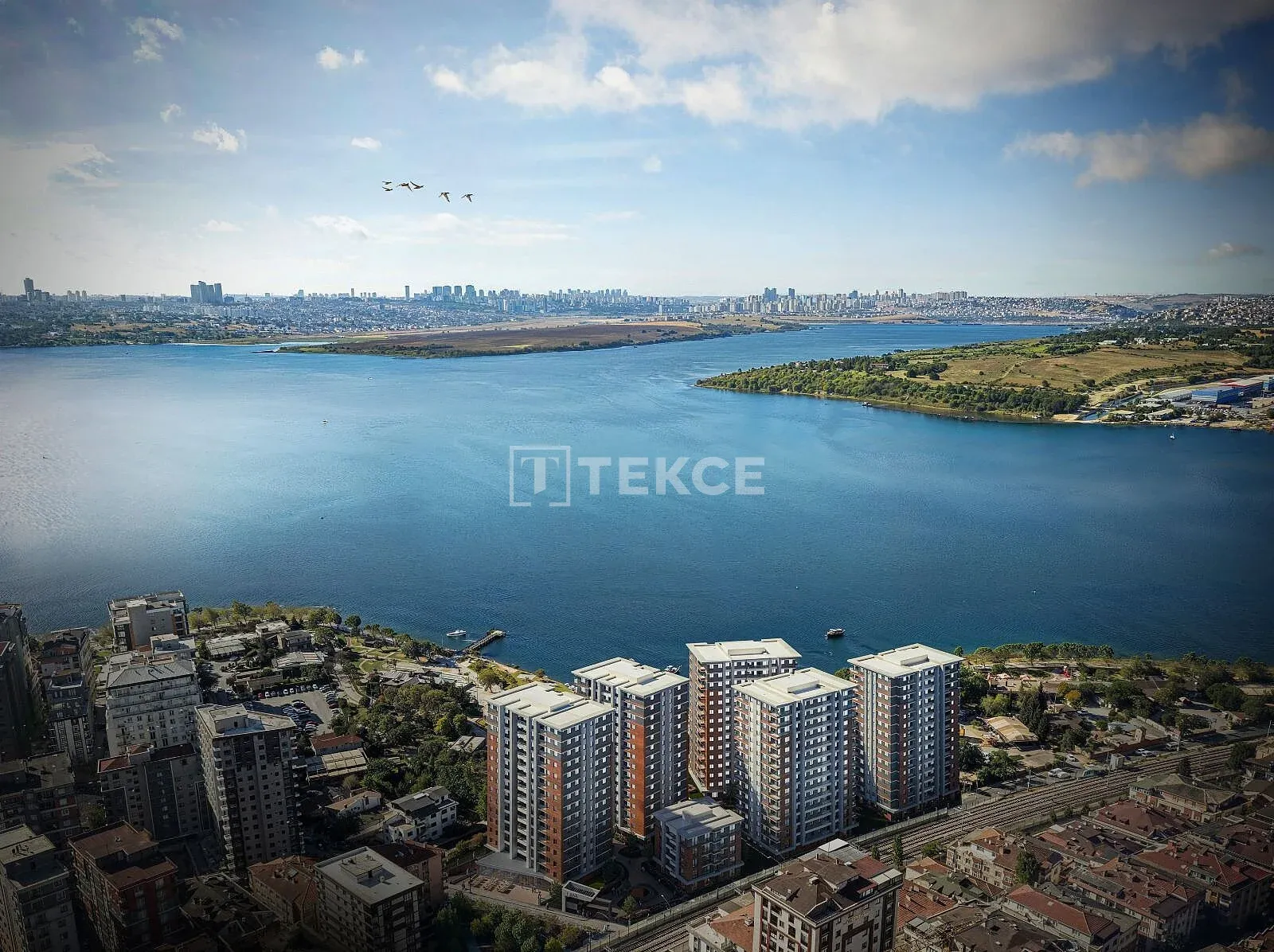 Apartamentos com Vista para o Lago na Costa de Küçükçekmece em İstanbul