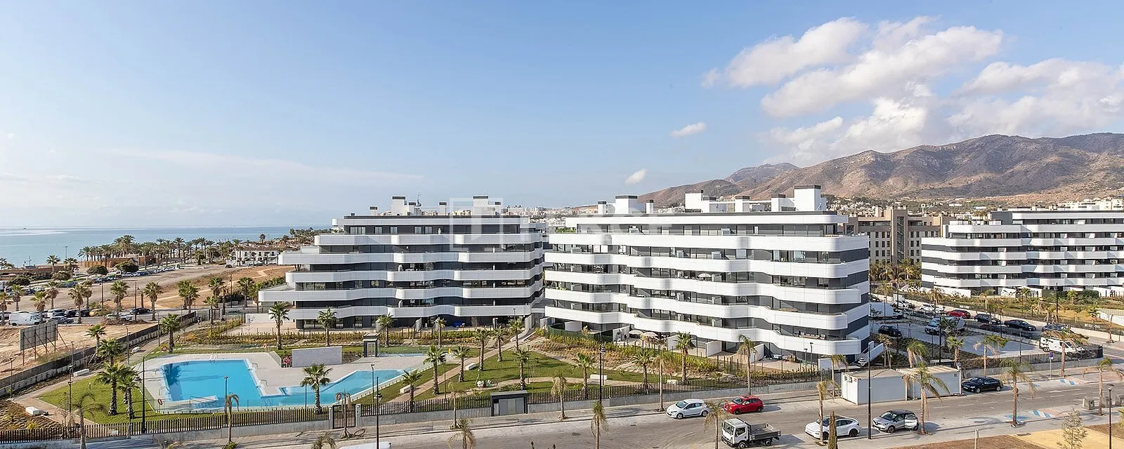Apartamento à Beira-Mar com Grandes Terraços em Málaga