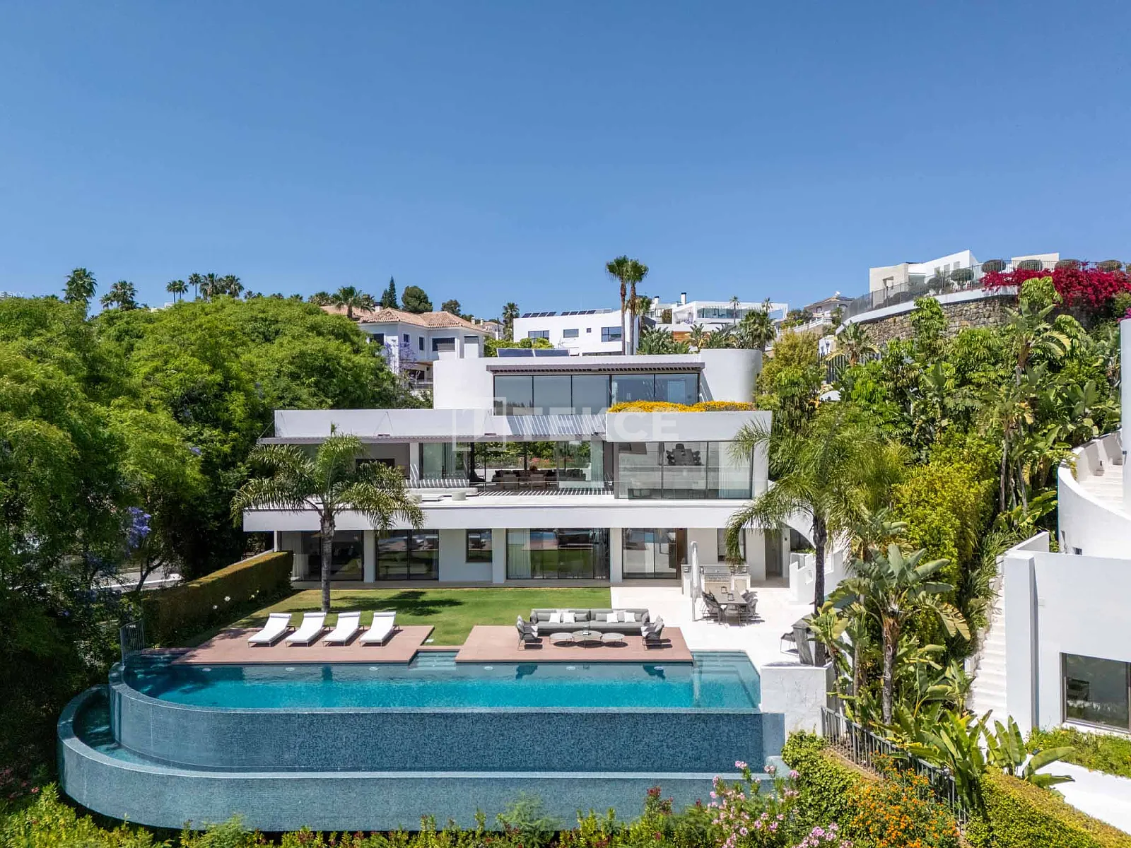 Casa com Vista para o Mar e Spa em Benahavis Málaga