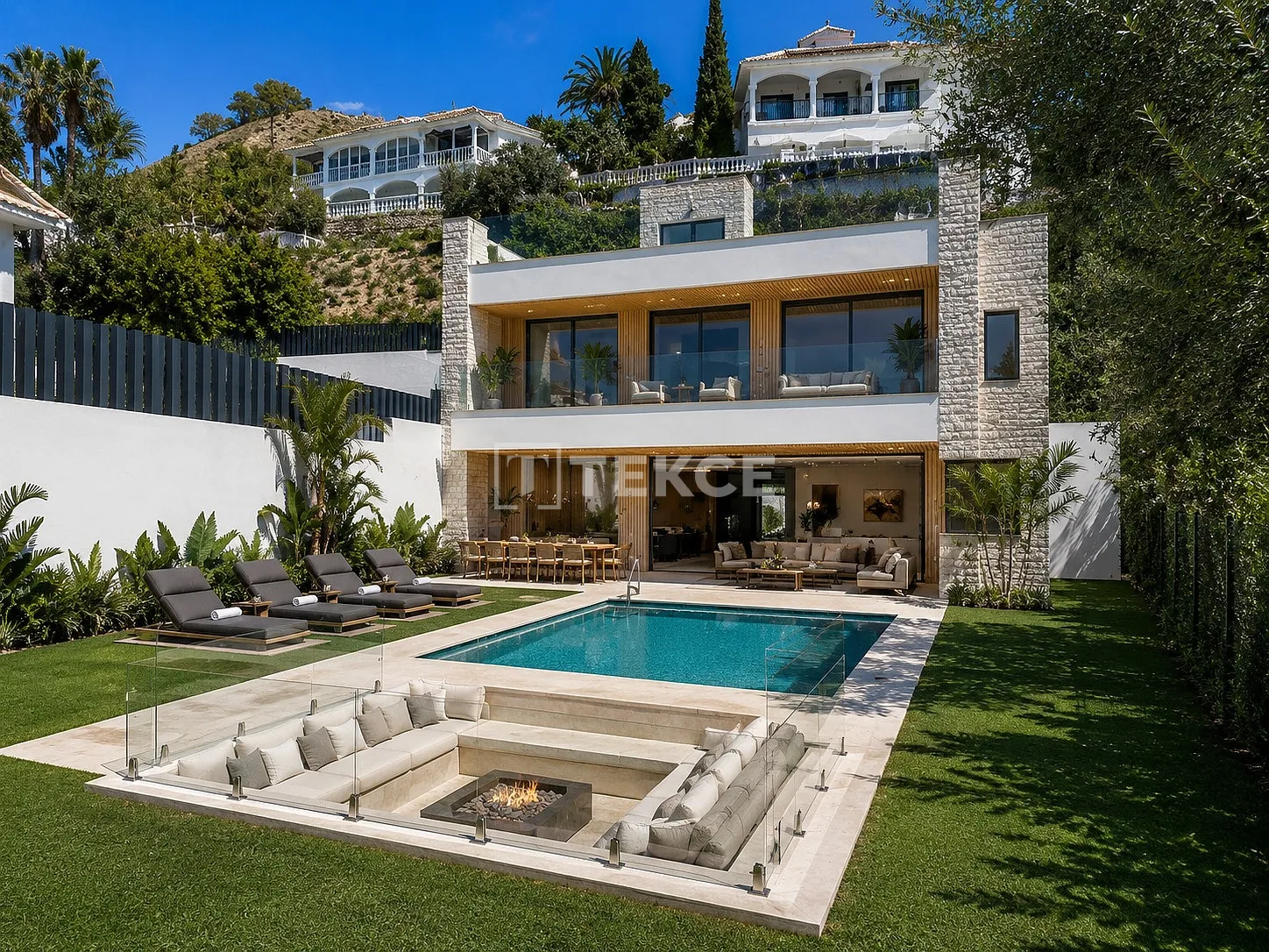 Özel Havuzlu ve Solaryumlu Zarif Villa, Benalmádena Málaga