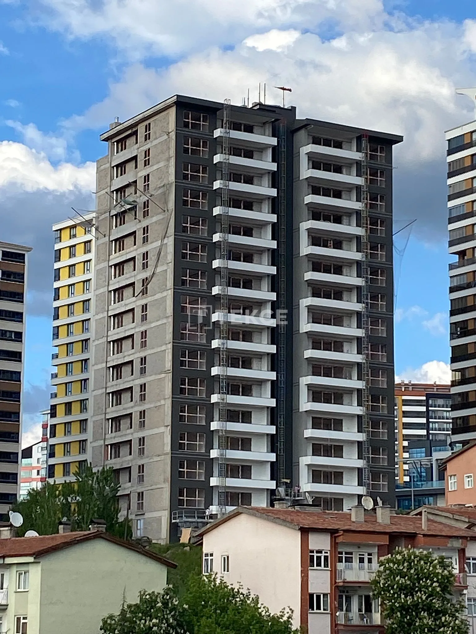 Apartamentos con Amplias Áreas de Estar en Altındağ, Ankara