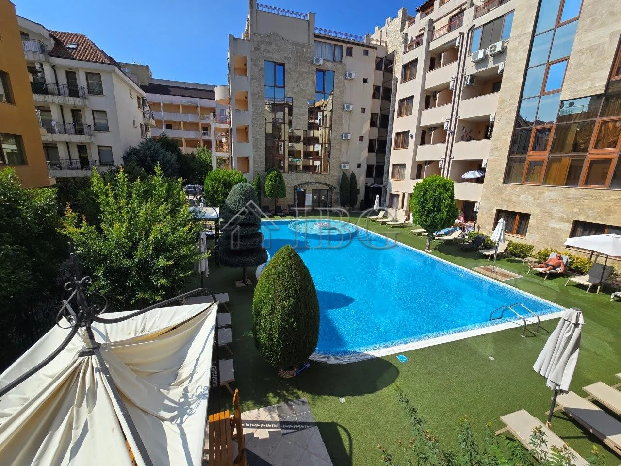 Luxury 2-Bedroom Apartment with Pool View | Emerald Paradise, Sunny Beach
