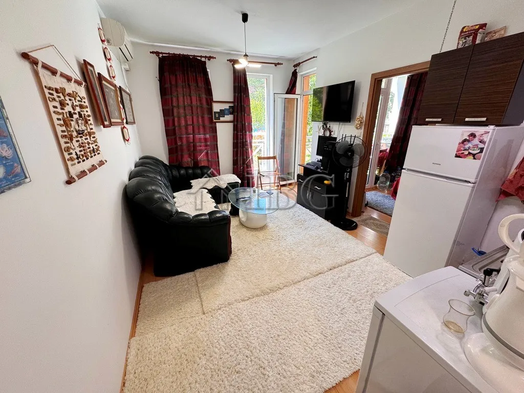 Precio Reducido – Apartamento Amueblado de 1 Dormitorio con Vista al Jardín en Sunny Day 6