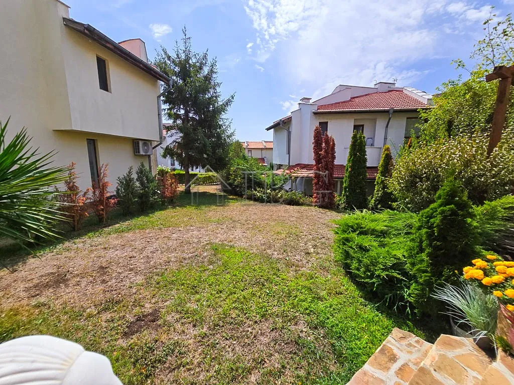 Maison 2 Chambres avec Jardin | Complexe Almond Hill, Kosharitsa