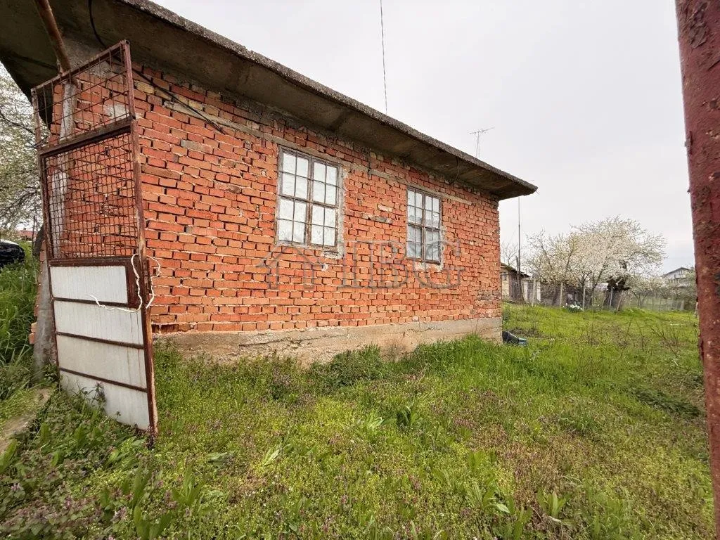 Terrain avec Maison et Grand Potentiel | Village de Chervena Voda, près de Ruse