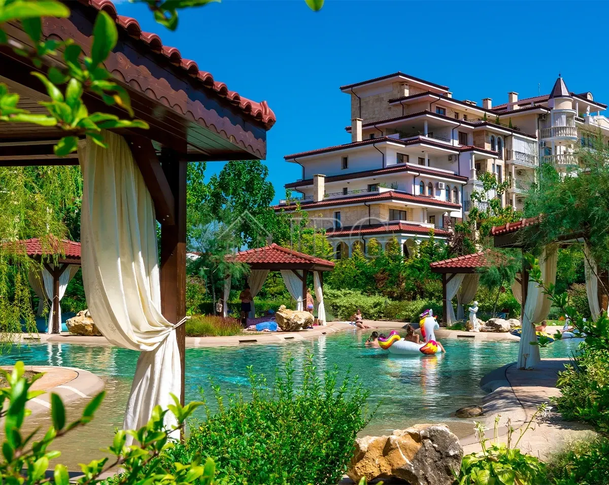 Apartamento de Lujo de Dos Dormitorios en el Complejo Esteban SPA, Nessebar