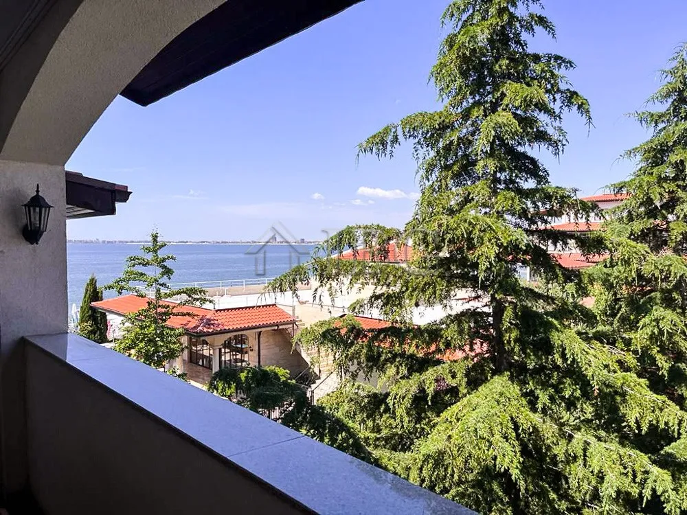 Apartamento T2 com Vista Mar no Complexo de Elite Casa Real, Sveti Vlas