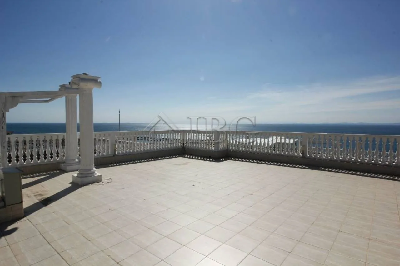 Apartamento | 3 Dormitorios | Terraza Grande, Jacuzzi | Vista al Mar | Marina Sunrise, Sveti Vlas