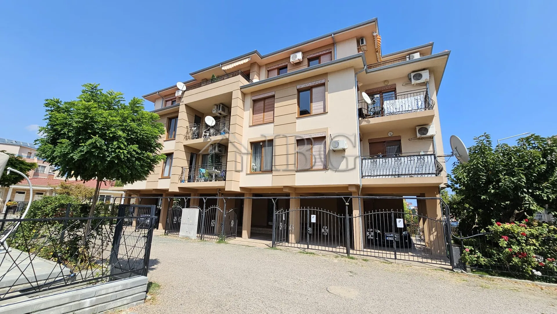 Apartamento de 2 Dormitorios en Elitonia 3, Ravda
