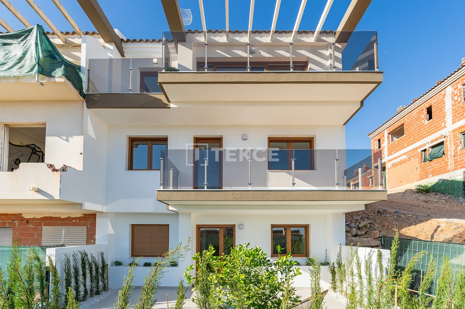 Townhouse Moderni e Spaziosi con Piscina Comune a La Nucia