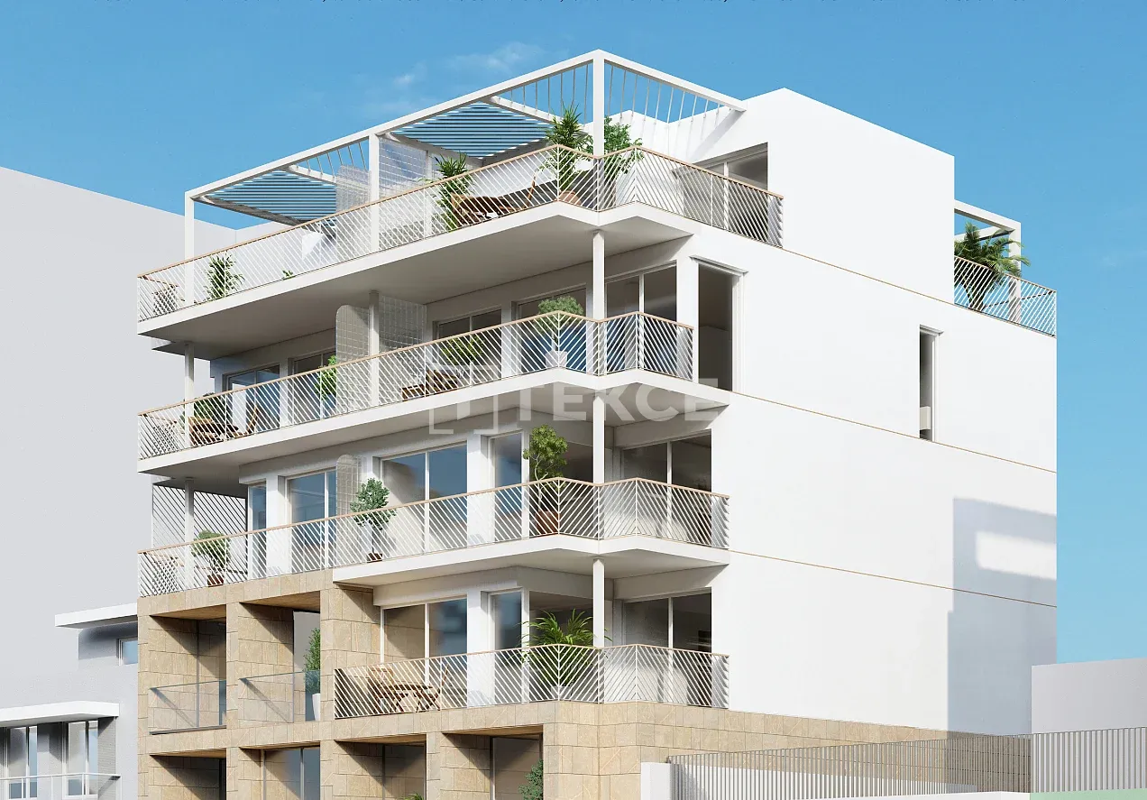 Villajoyosa Alicante'de Plajdan Yürüme Mesafesinde Daireler