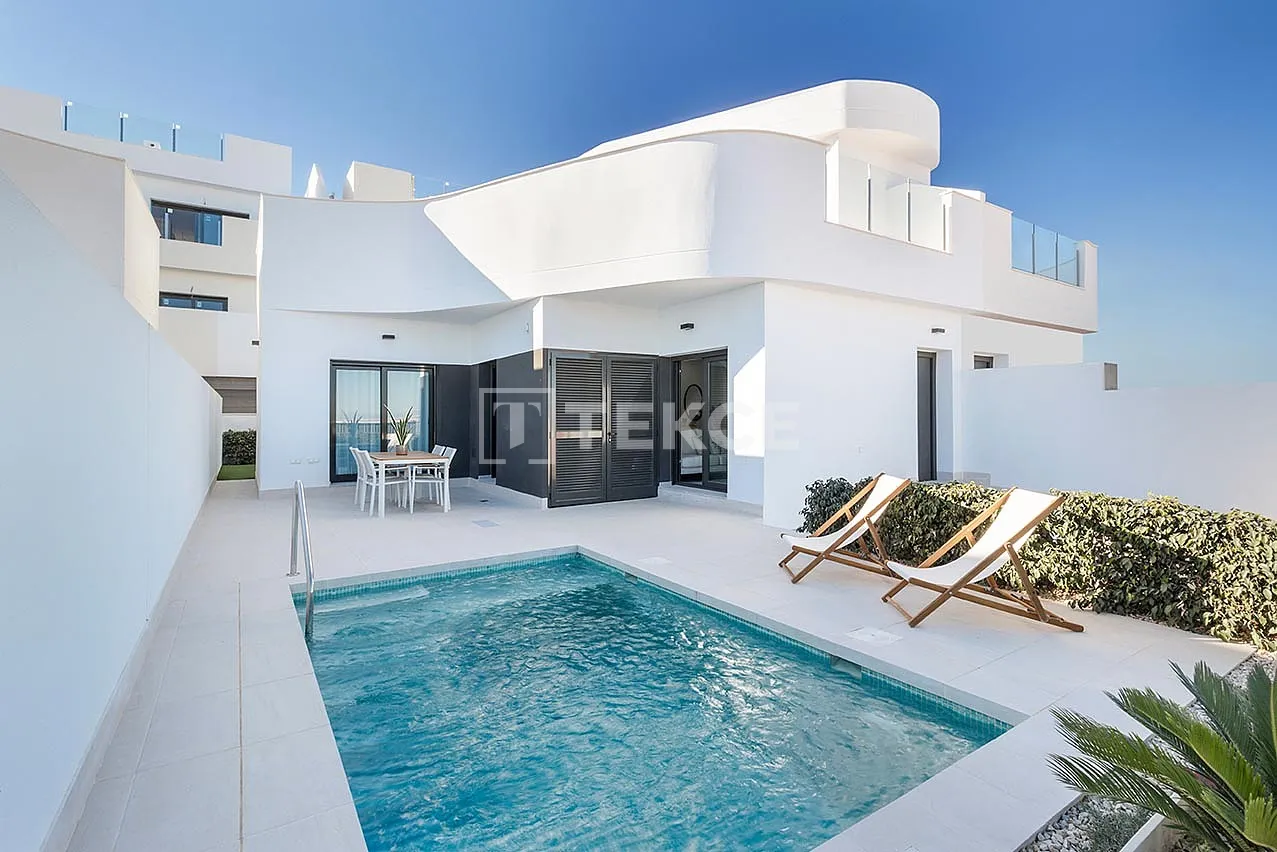 Lujosas Villas Pareadas en Torrevieja Costa Blanca