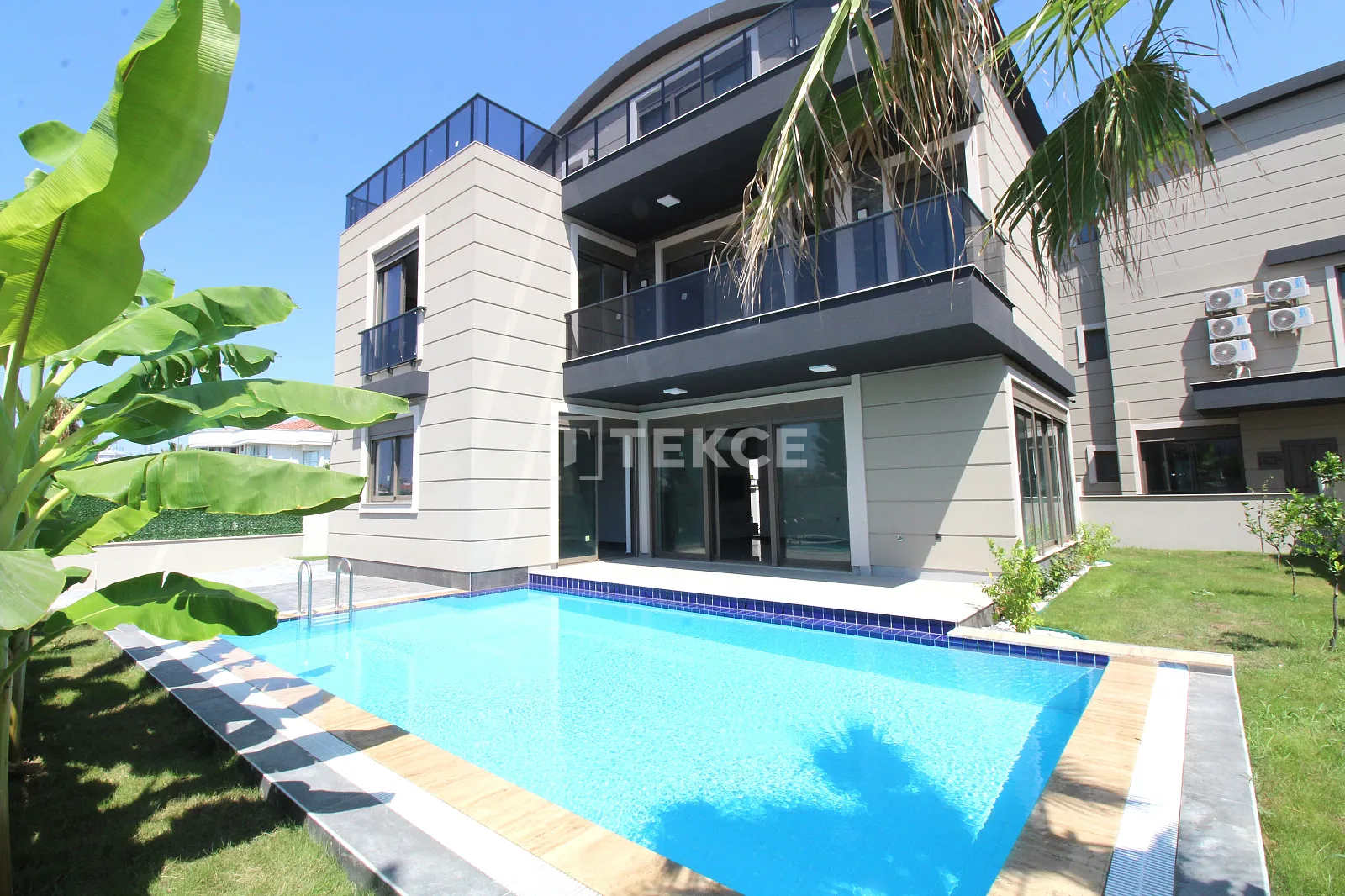 Villas Détachées Élégantes Près de la Mer à Belek Antalya
