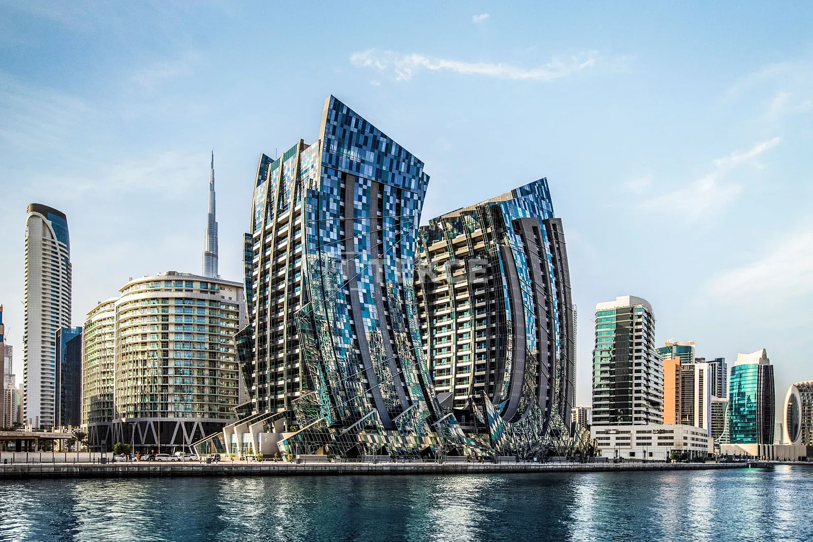 Furnished Apartments on Business Bay Canal in Dubai