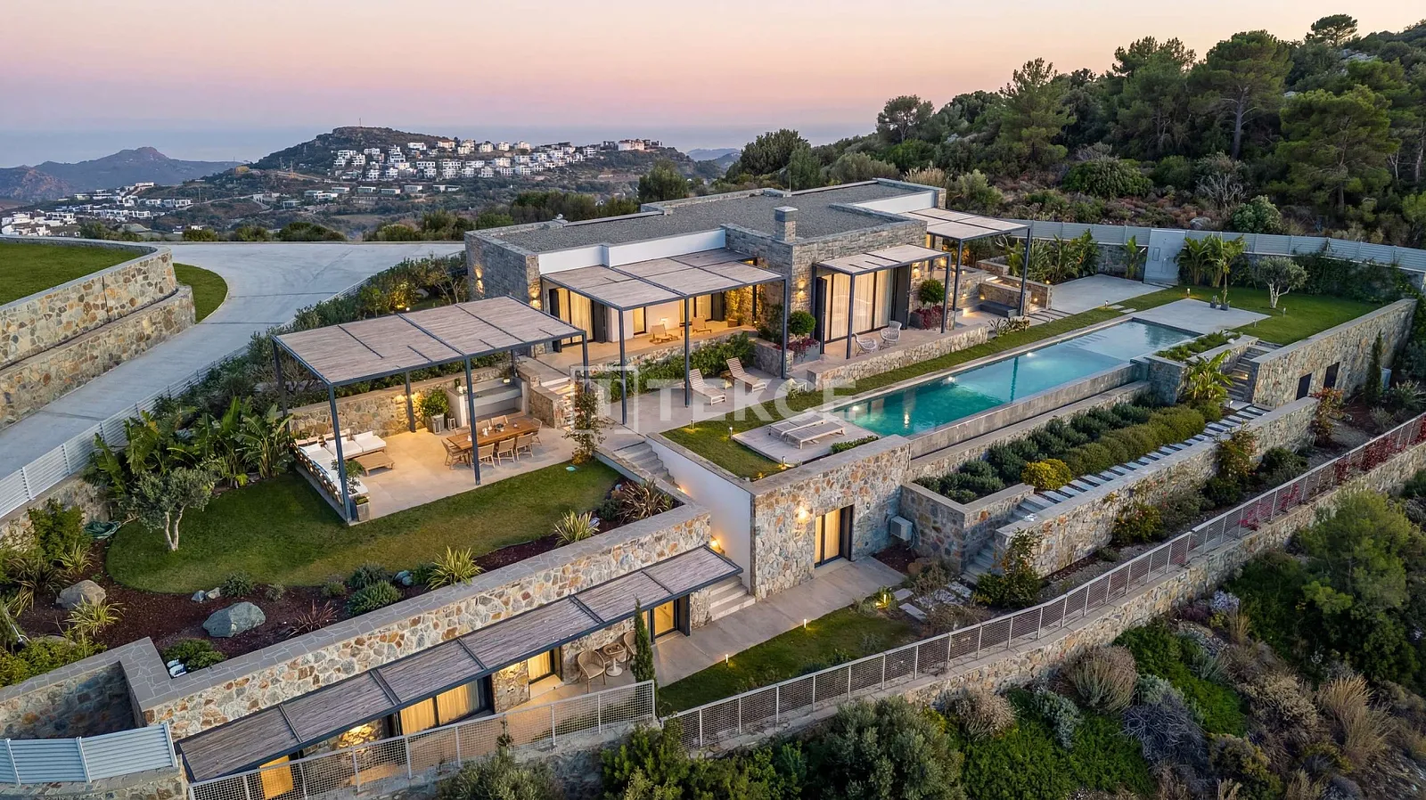 Freistehende Villen mit Meerblick und privaten Pools in Gümüşlük Bodrum