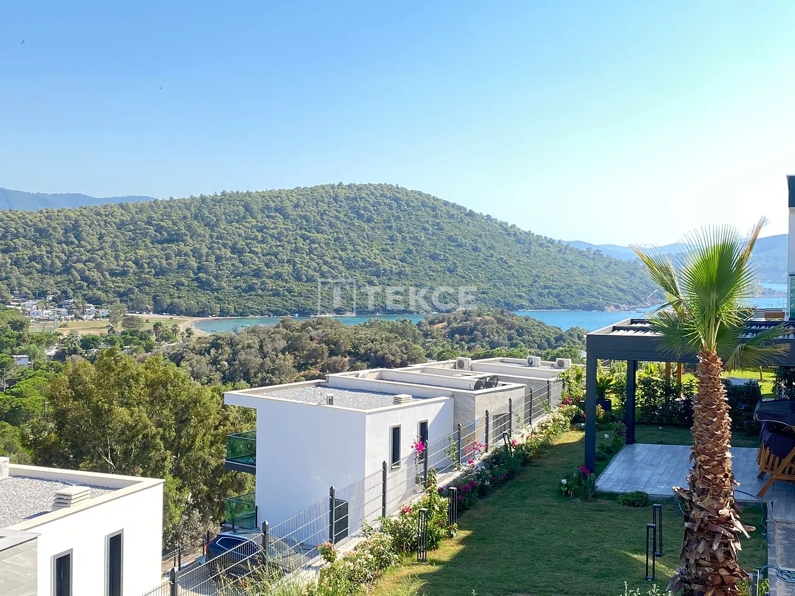 Penthouses con Vista sul Mare in un Progetto con Piscina a Bodrum