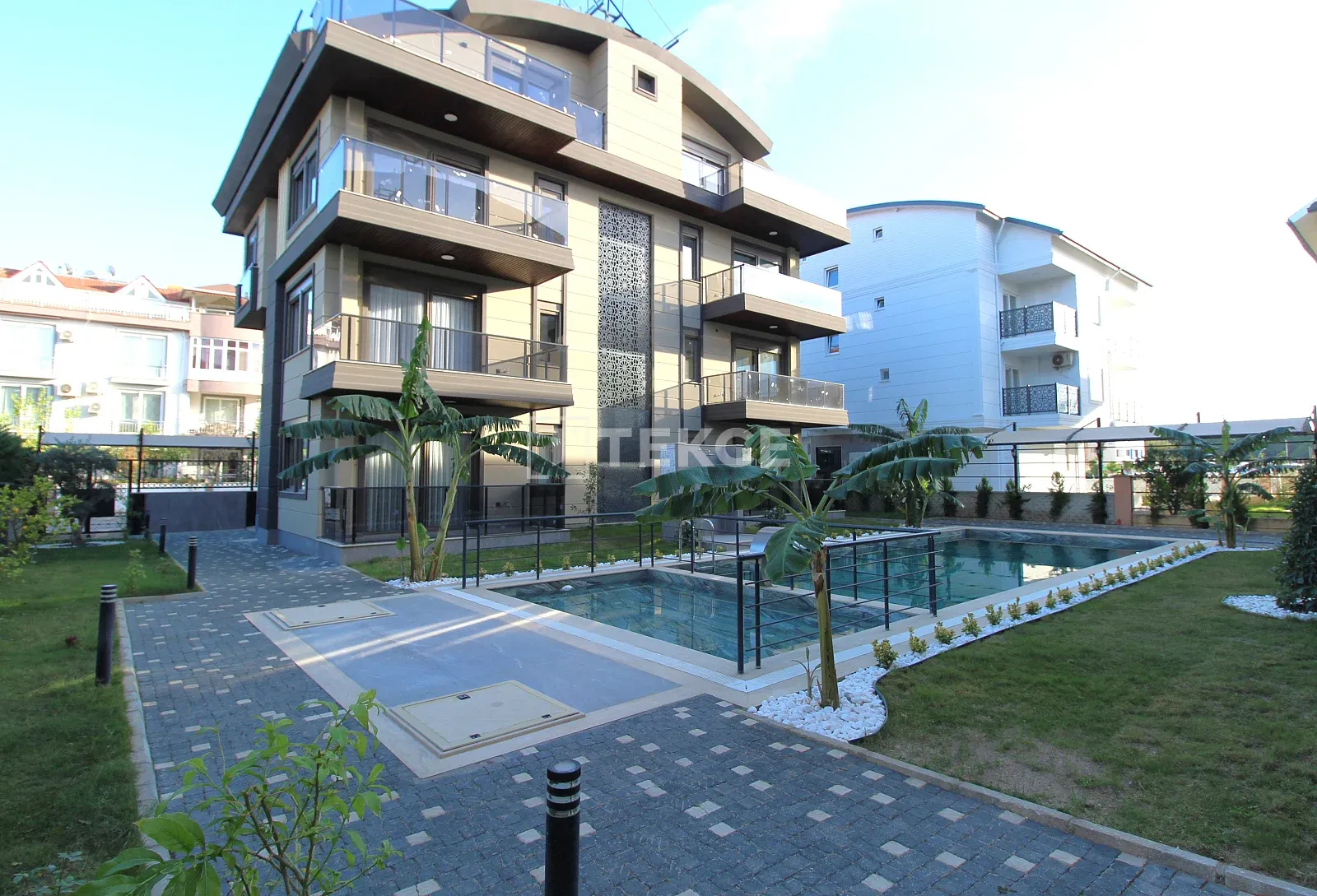 Propriétés dans un Complexe Résidentiel avec Piscine à Antalya Belek