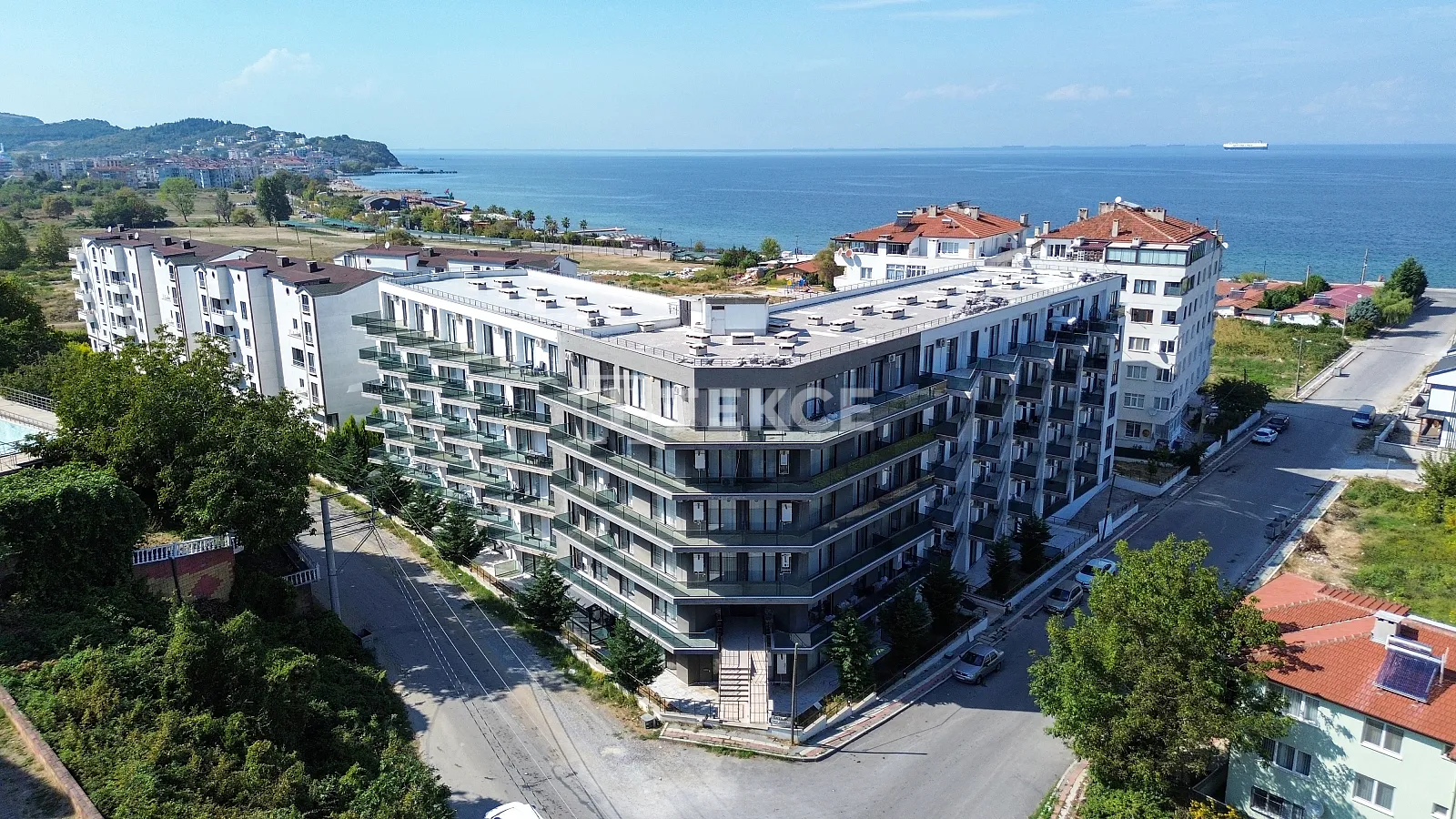 Apartamentos con Vistas Impresionantes en un Proyecto en Yalova Çınarcık