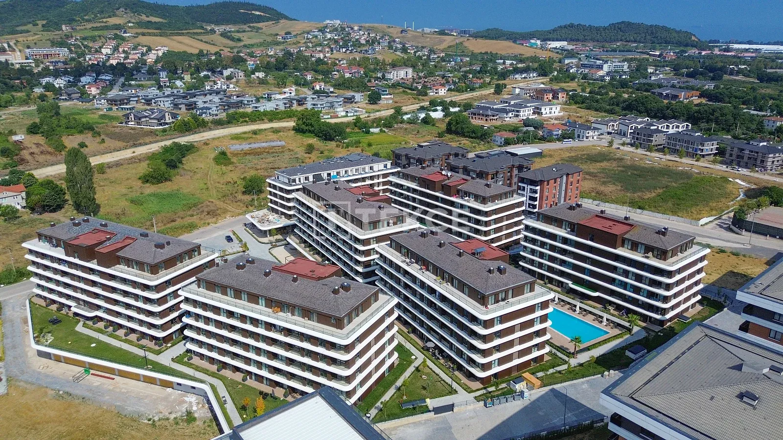 Wohnungen mit attraktiven Preisen in gemischtem Nutzungskomplex in Yalova
