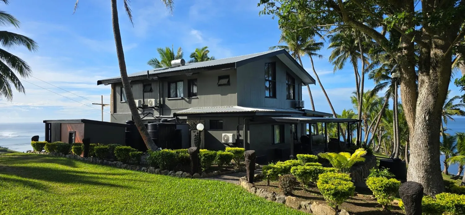 INCRIPCIÓN DE VILLA DE ALQUILER DE 5 DORMITORIOS DE AIRBNB EN HEAVENSDOOR EN LAS ISLAS FIJI!