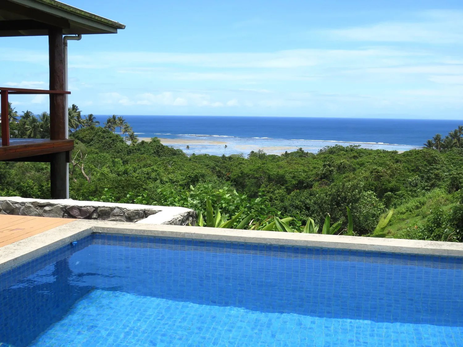 Tenuta Privata di 4,91 Acri con Vista sull'Oceano, Due Case, Frutteto, Piscina, Grande Officina e Garage nel "Gioiello Nascosto" di Savusavu, Fiji