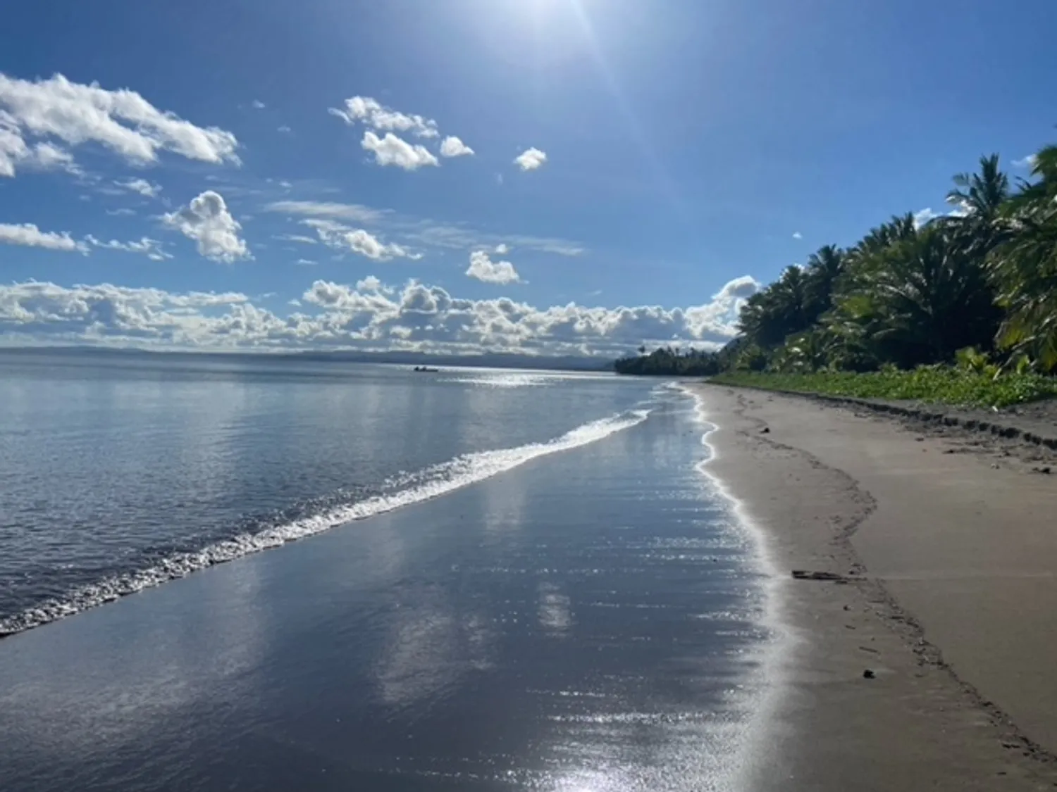 VENDITORE MOTIVATO! -- RITIRO BENESSERE, STUDIO YOGA O PROPRIETÀ DI REDDITO DA AFFITTO AIRBNB A FIJI